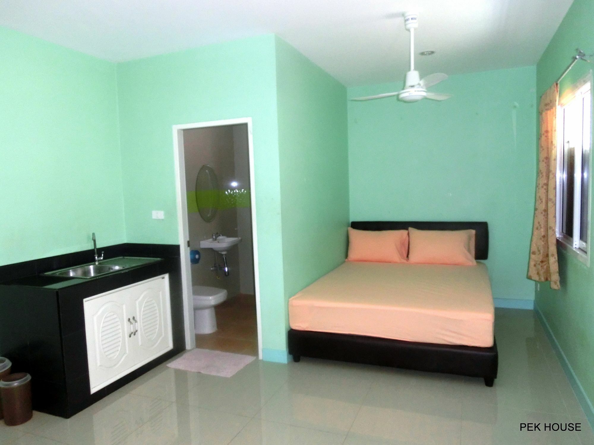 Appartement Pek House à Phuket Extérieur photo